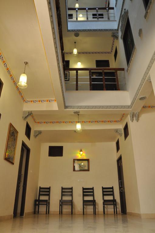 Hotel Lake Paradise אודייפור חדר תמונה