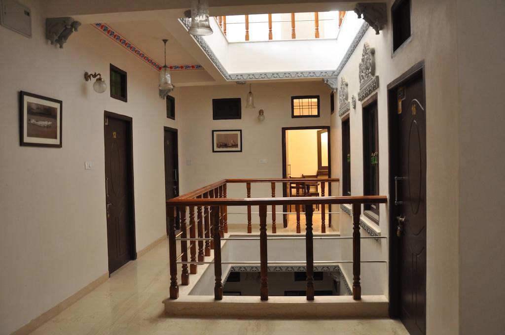 Hotel Lake Paradise אודייפור חדר תמונה