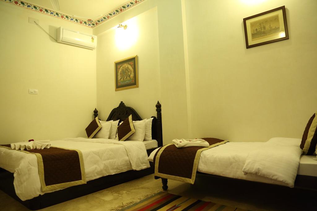 Hotel Lake Paradise אודייפור מראה חיצוני תמונה