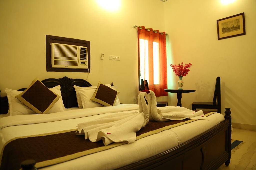 Hotel Lake Paradise אודייפור מראה חיצוני תמונה
